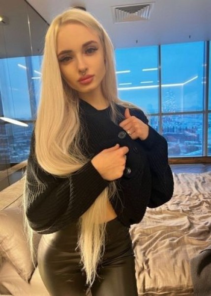 Проститутка Моника Моника